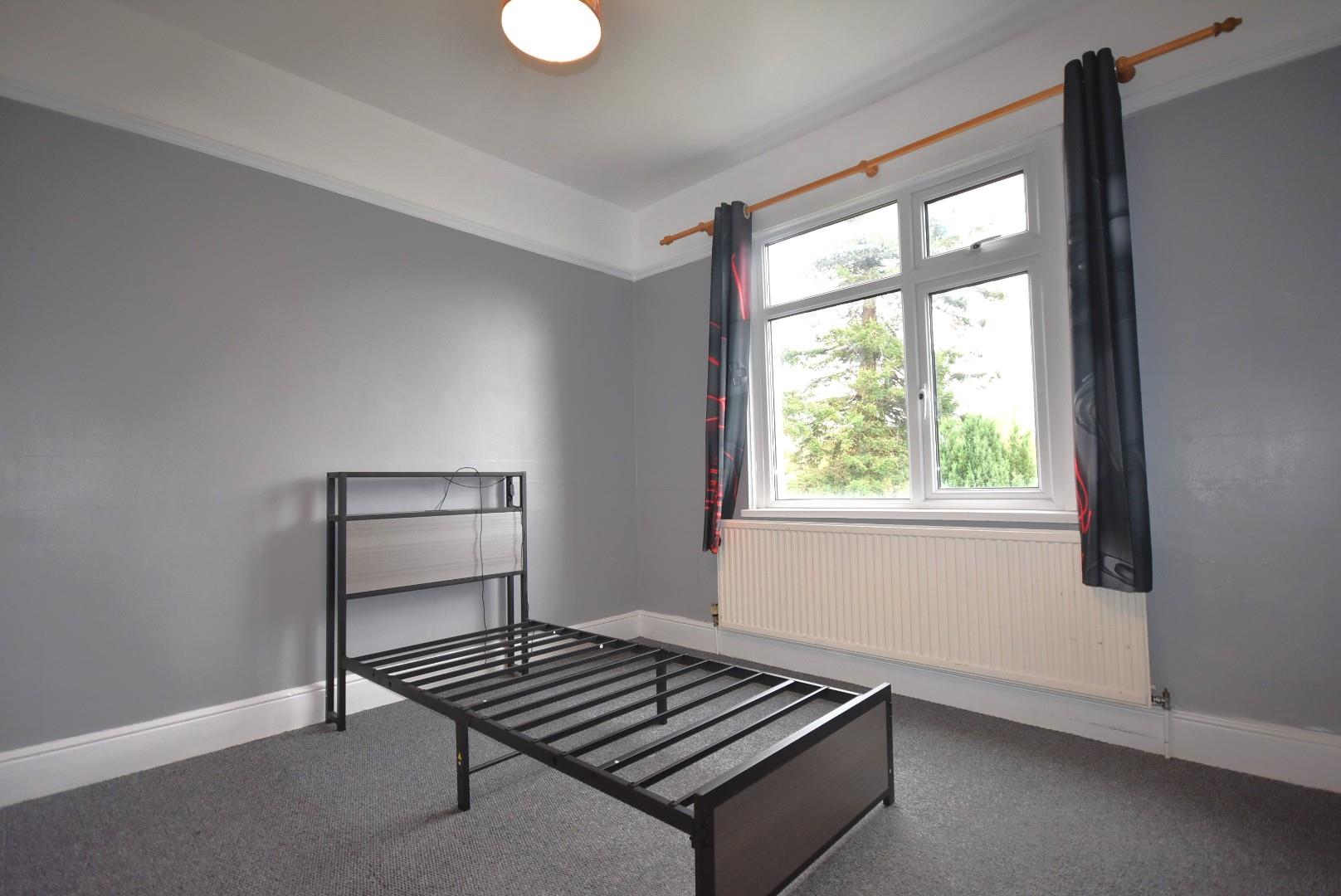 28, Highwalls Avenue, Dinas Powys, Vale of Glamorgan, CF64 4AP